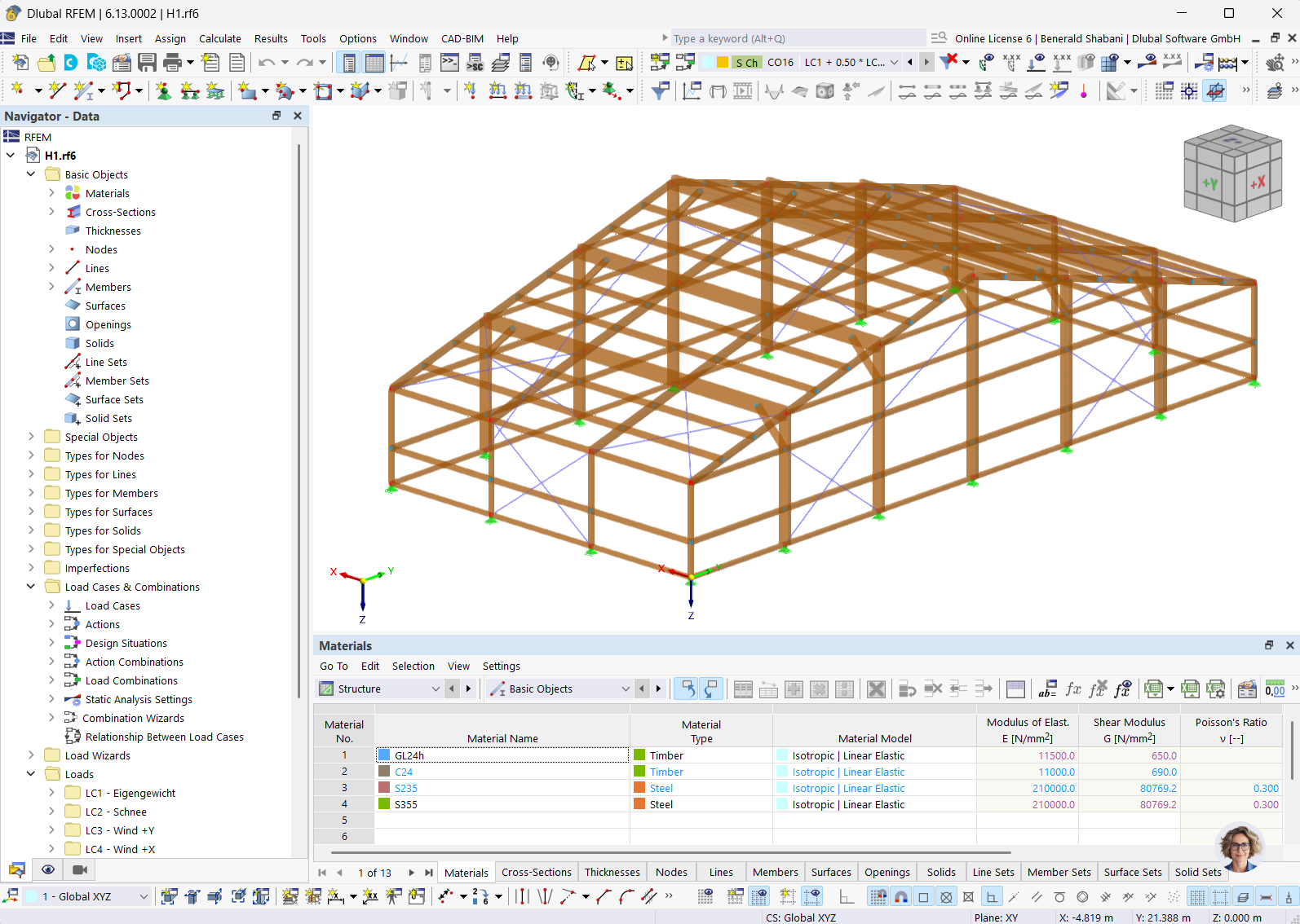 GRELLA Hochbau 使用 RFEM 创建的德国菲尔特木网架结构网球馆