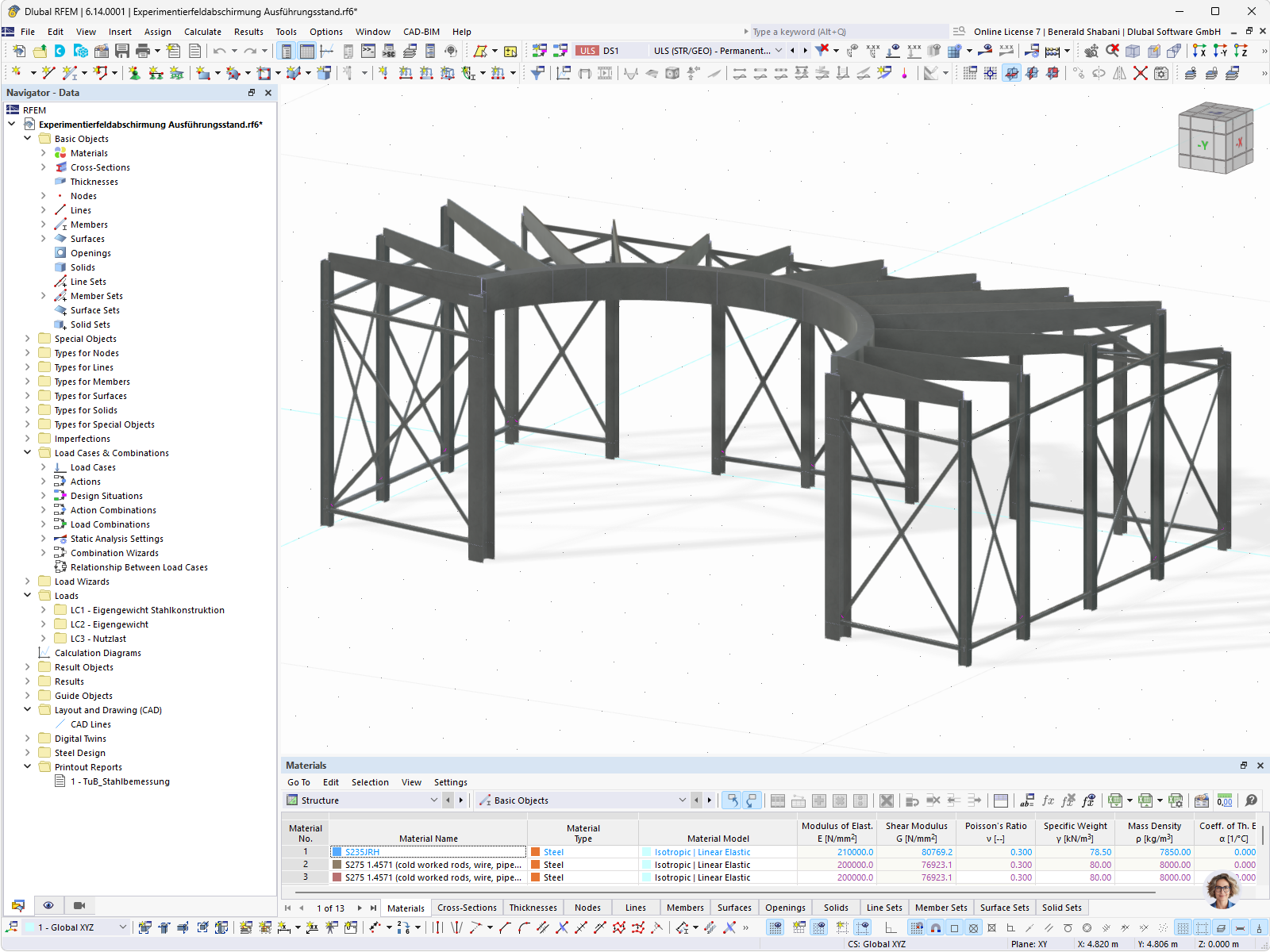 作为 RFEM 模型创建的钢结构，用于实验场地的遮蔽。显示静态荷载计算。