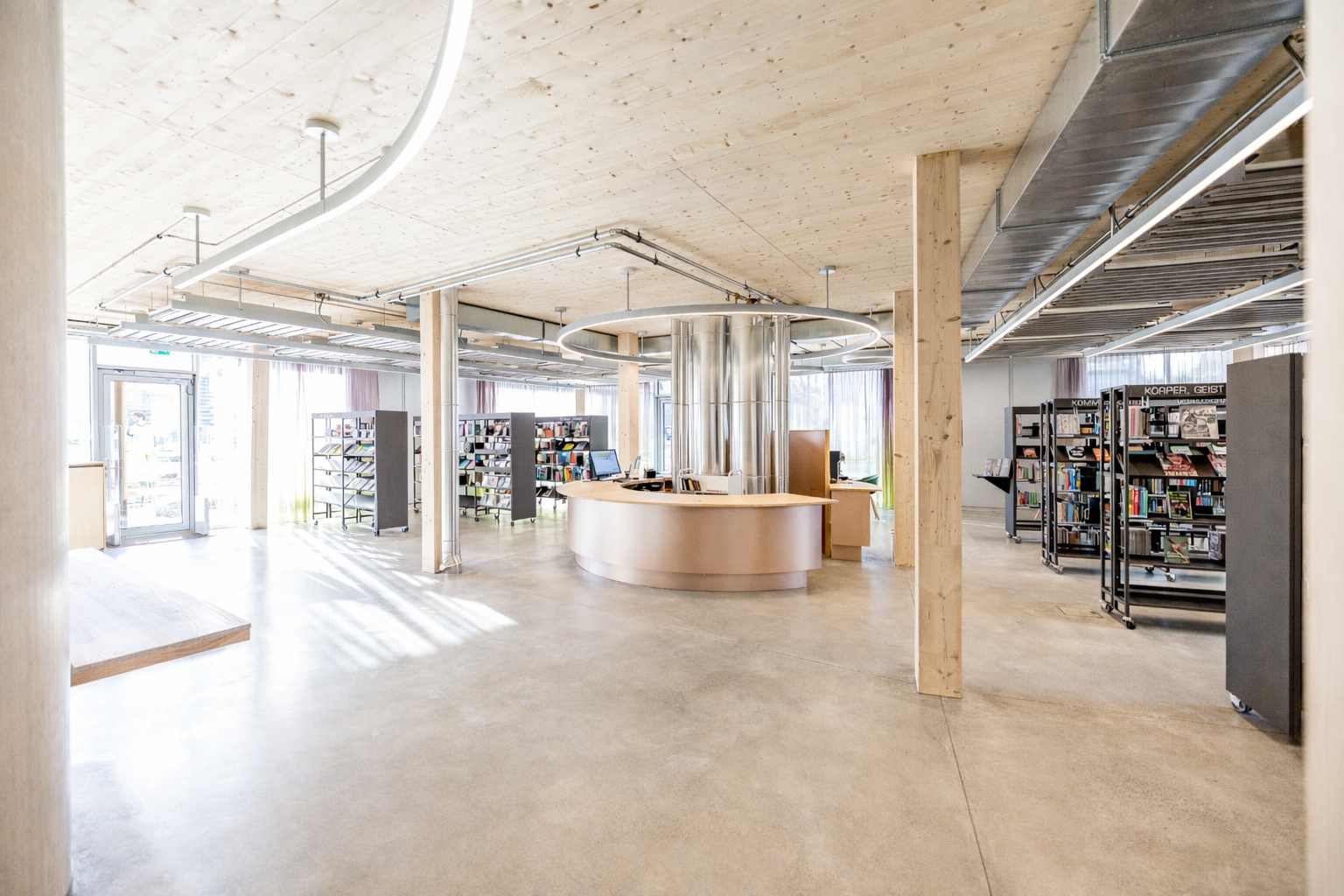 住宅和商业建筑的内部视图 © Timber Structures 3.0 AG